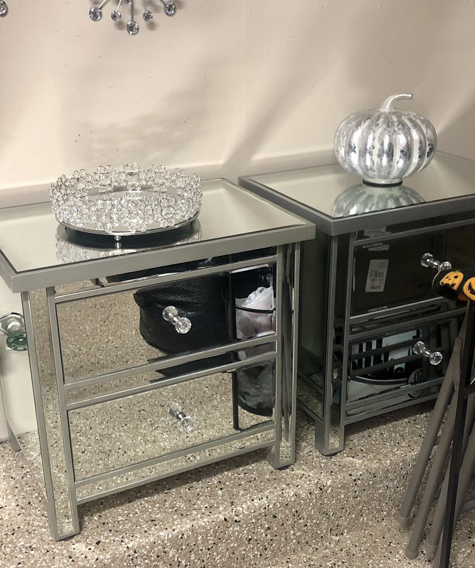 Gorgeous Silver Mirrored Night Stands 23x16x23 $150/each