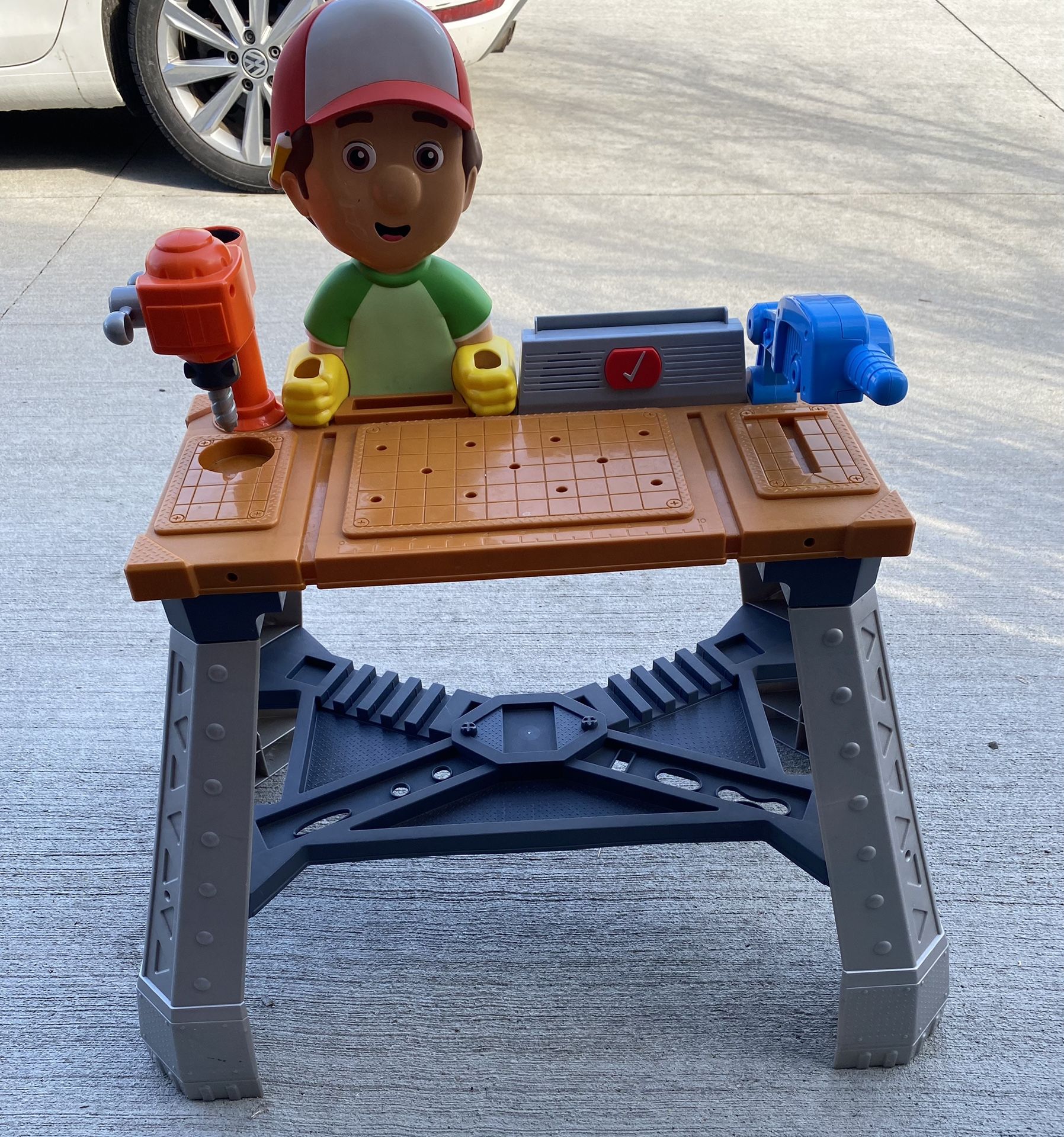 Handy Manny Workbench