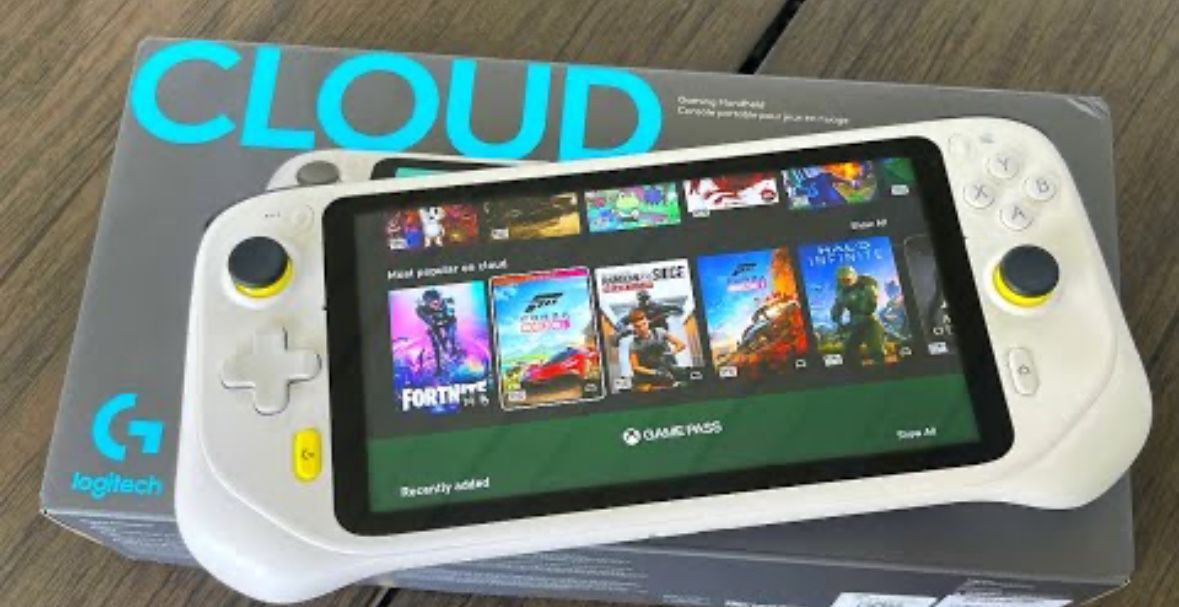 Logitech Xbox handheld console