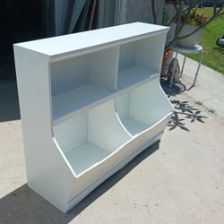 Cubby Organizer  / Toy Box Bookshelf 