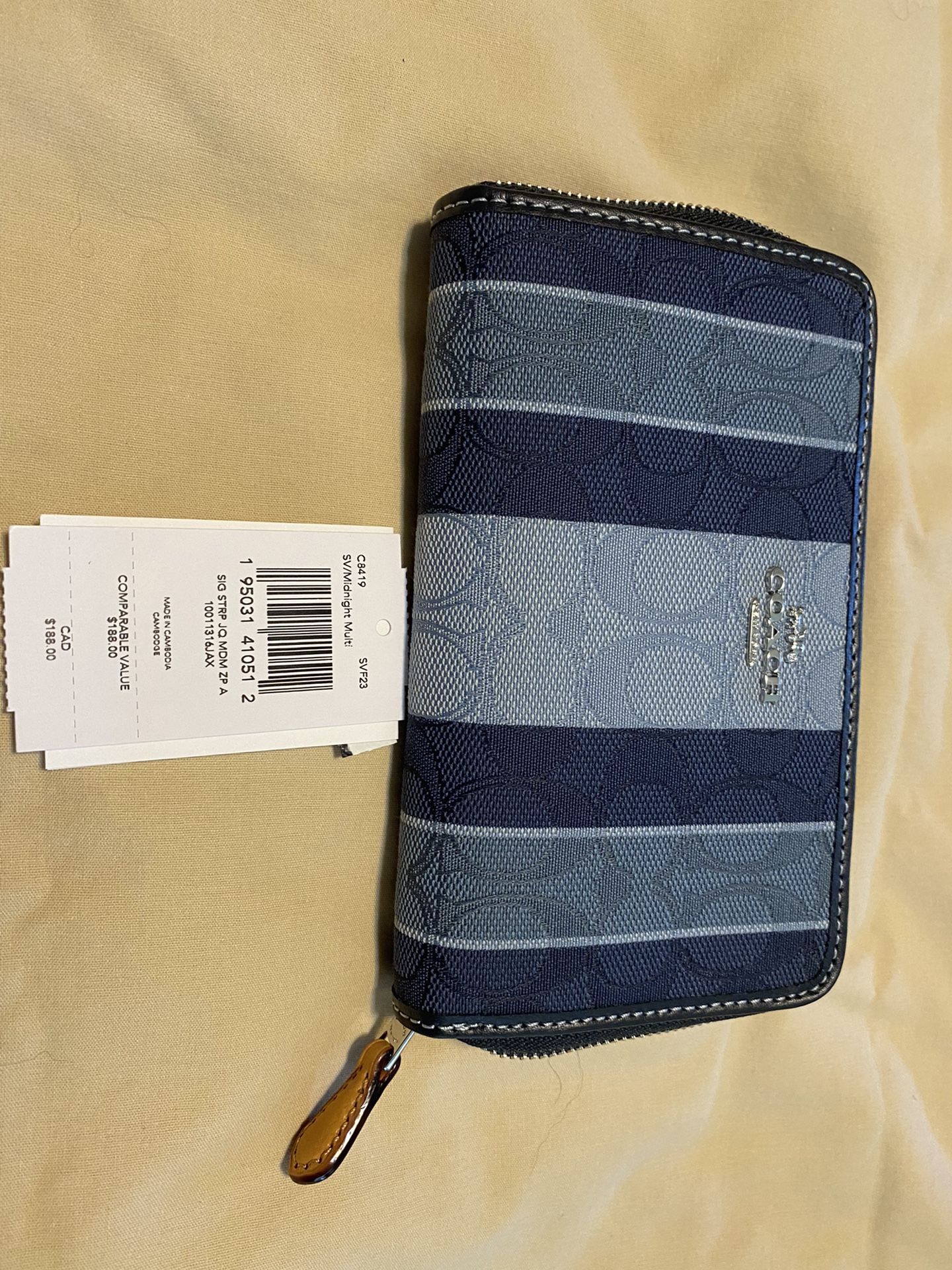 Authentic Coach Wallet Never Used No Trades Cash Only Price Is Firm