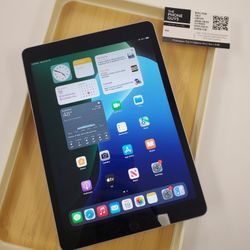Apple iPad 8 9th Gen Tablet - Pre-Owned 