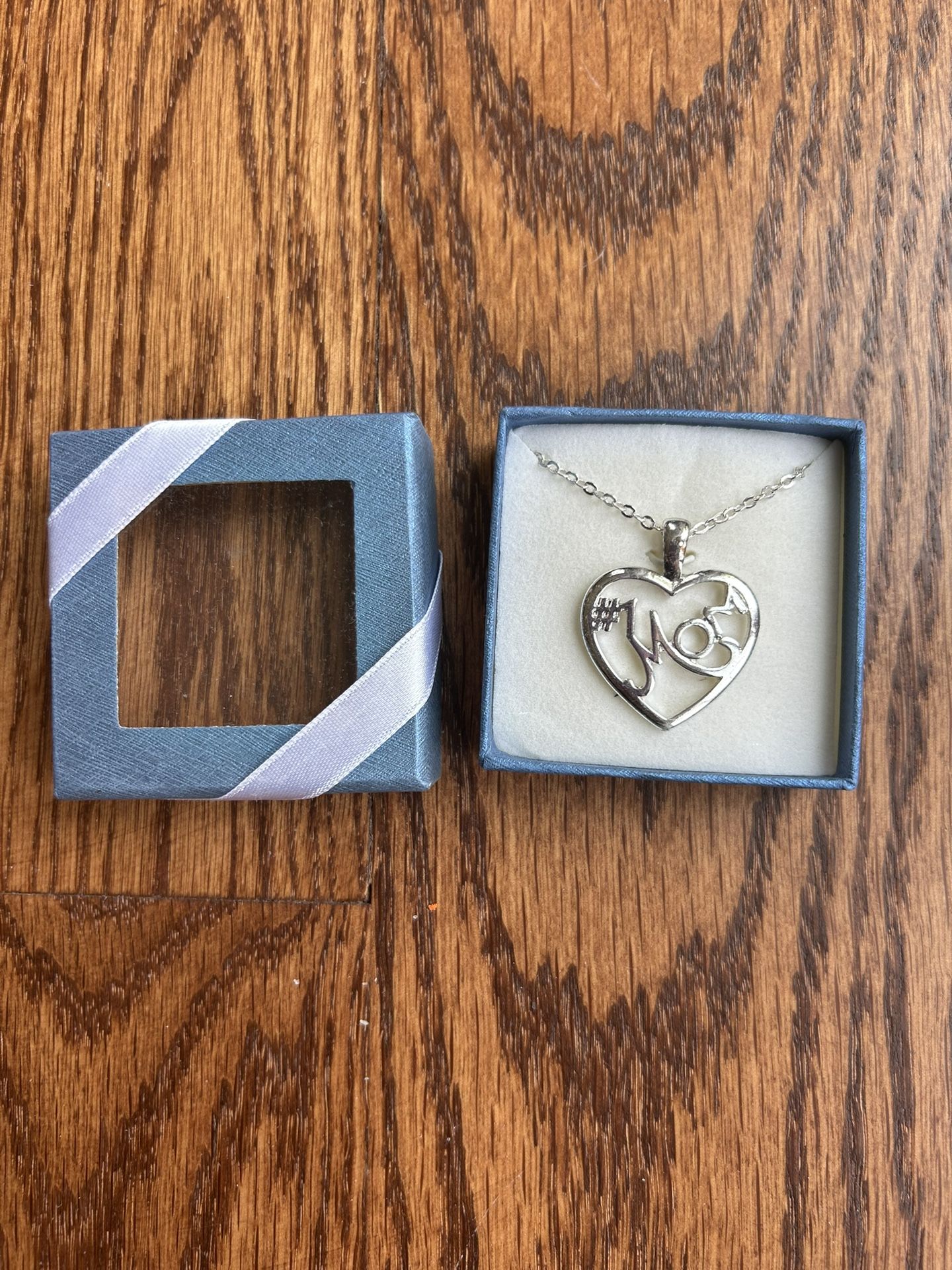 Silvertown #1, Mom 1” Heart Pendant Necklace For Mother NIB