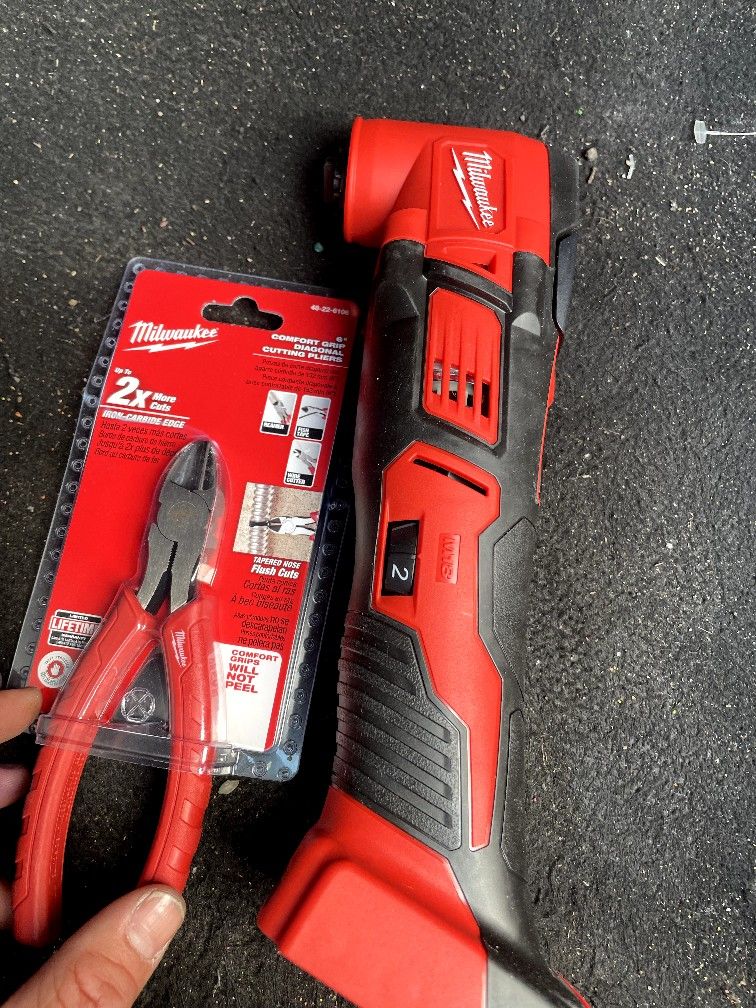 Milwaukee M18 Multi Tool Brand New