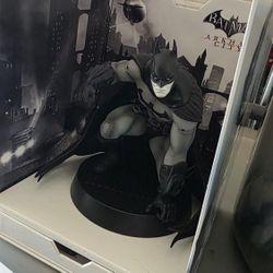 Batman Arkham City Figure