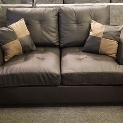 Brand New 2-Seater Loveseat