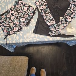 Size L Swim Sun Protect/Rash Guard and Swim Bottoms