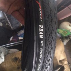 Fincci Roam 30tpi Defender Bran New Tires 