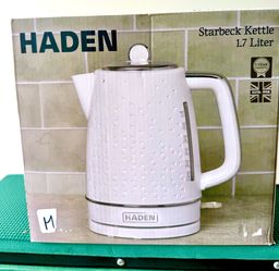 Haden Starbeck 1.7L White Electric Tea Kettle – 1500W