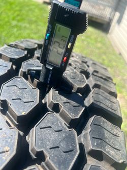 1 tire 11/R22,5