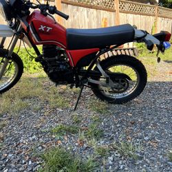 1983 Yamaha XT200