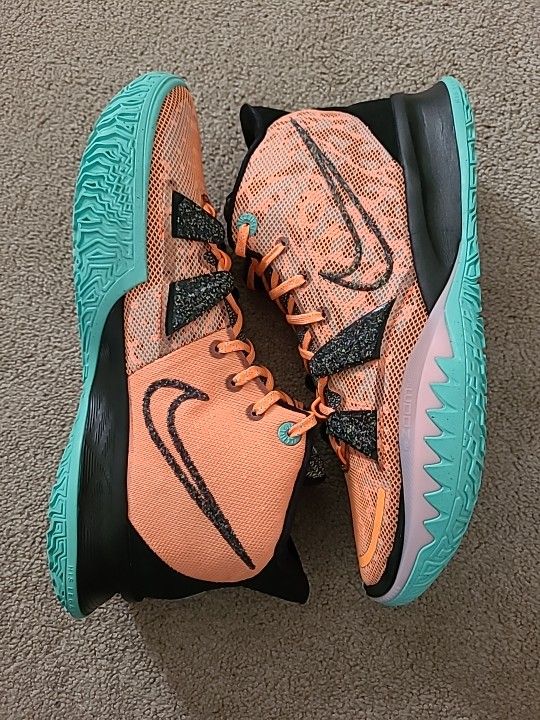 Nike Kyrie "Potf" Size 12.5 Men