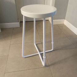 White Metal Stool / Plant Stand (2)