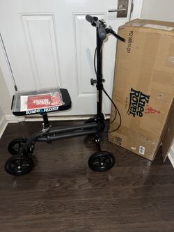KneeRover Steerable Knee Scooter black 