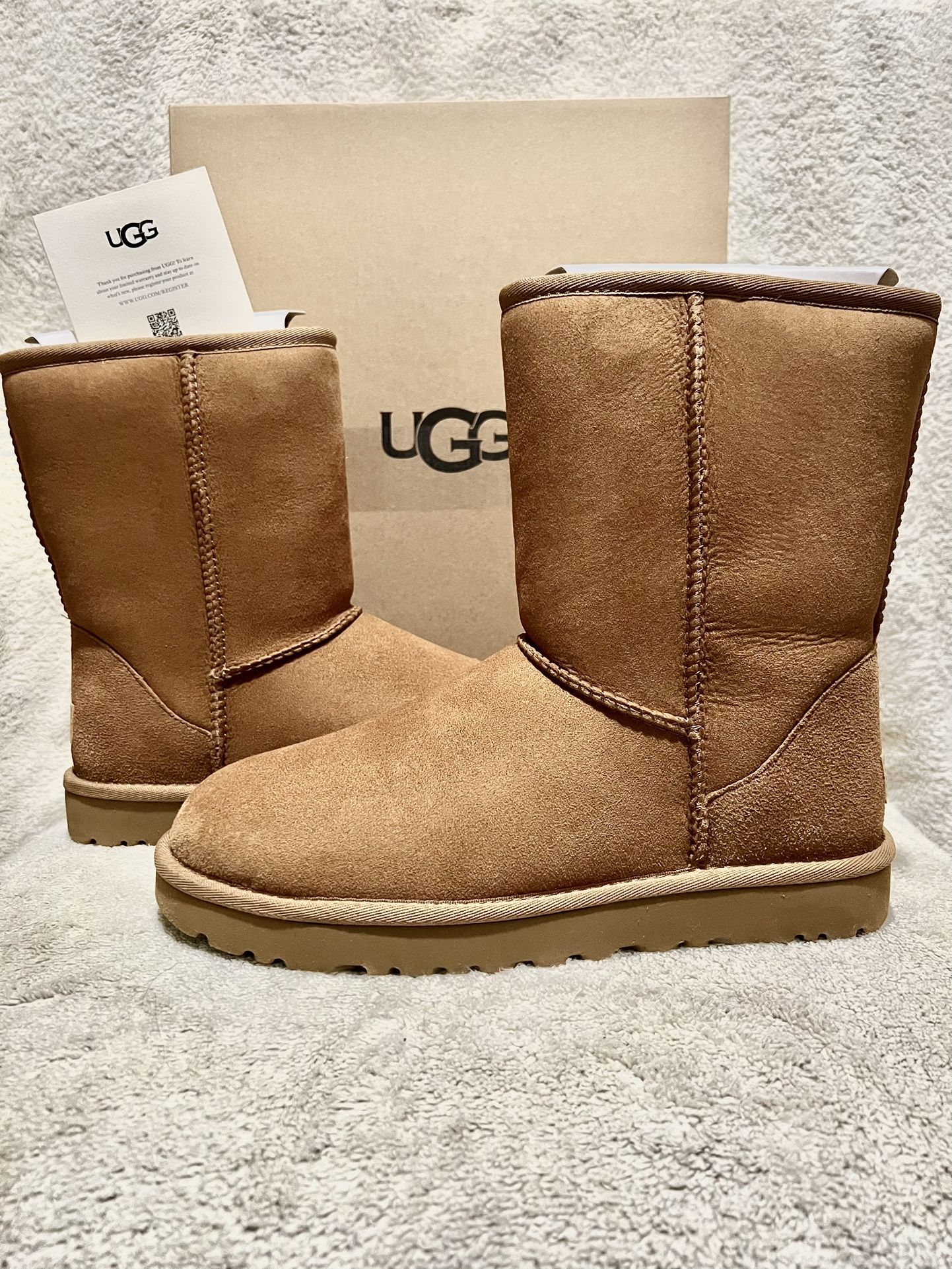 New👍Ugg Woman’s Size 5 8 9 Chestnut Classic Short ll Authentic 100%