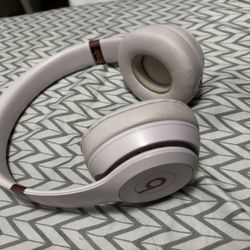 Beats Solo 4 Headphones