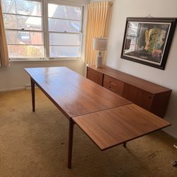 Scandinavian Dining Table And Four Chairs  ( One Owner For 58 Years) OK