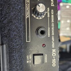 Roland KC100