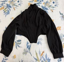 Black Cropped Long Sleeve Blouse