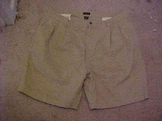 Mens is of size 40 shorts