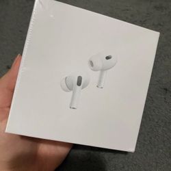 Airpods (PRICE Negotiable)