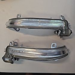 OEM BMW 3 Series Side Mirror Signal Indicator Light