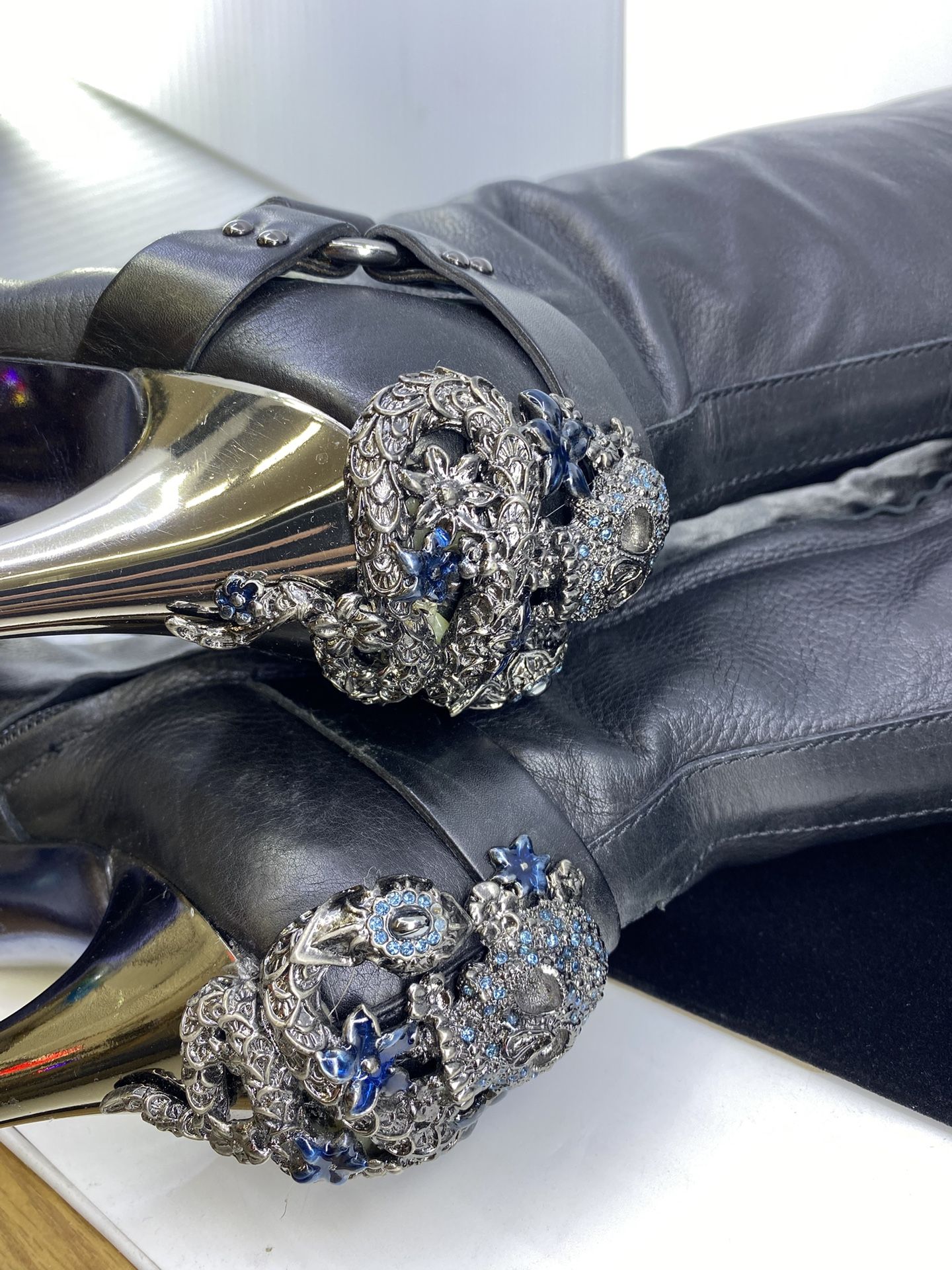 Roberto Cavalli Women’s Black Leather Skull And Flowers Boots 37