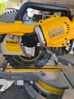 Dewalt DCS 781 SAW It’s like new.
