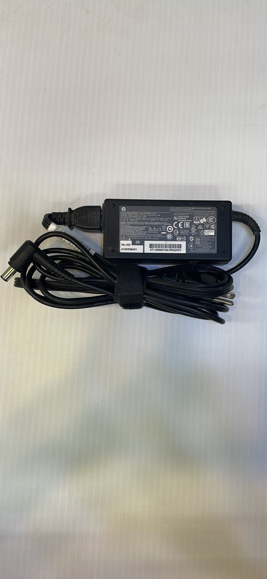 Hp laptop AC Adapter Model TPC-LA58