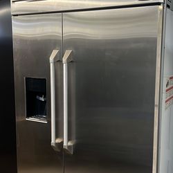 Ge Monogram 48”Wide Built In Stainless Steel Side By Side Refrigerator