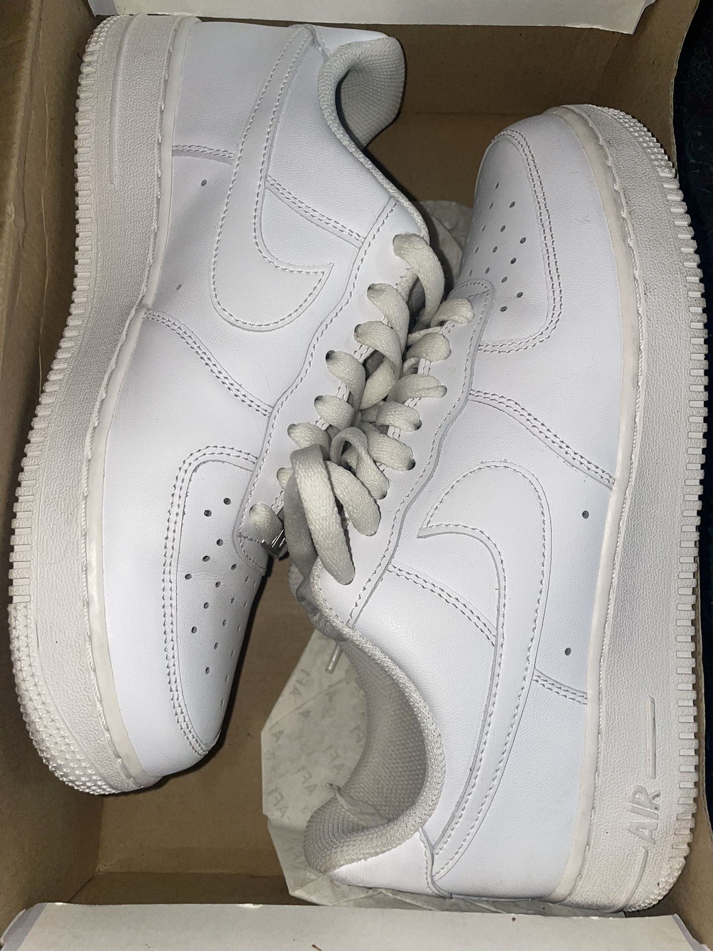 white Nike Air Force 1