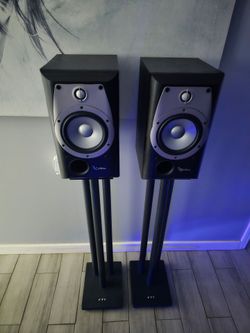 Infinity alpha 20 bookshelf speakers pair