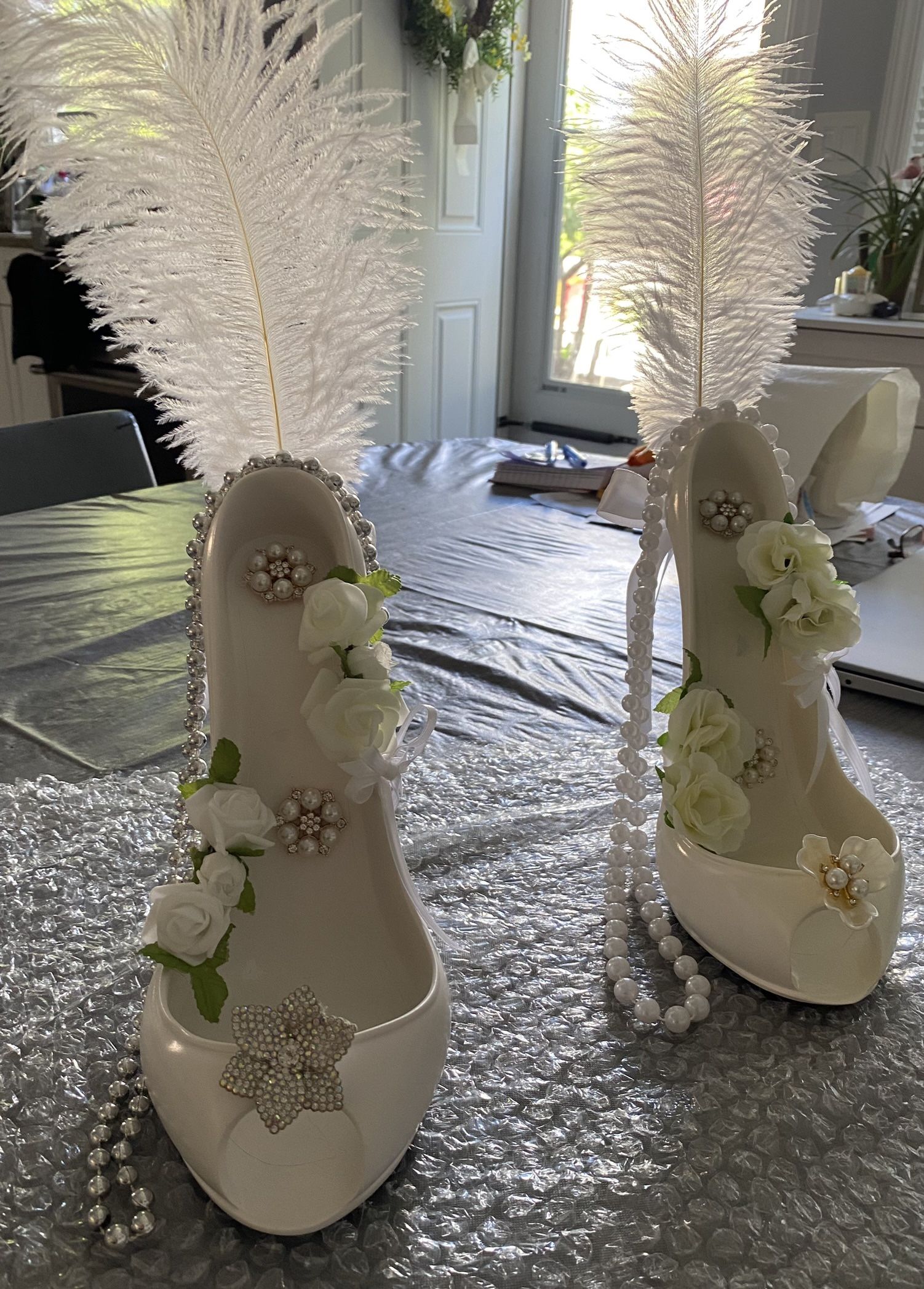 Bottle Holder. 2/$25 Not Decorated
