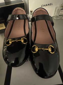 Girls Guccis Shoes Size 1 1/5 