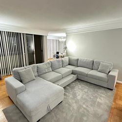 FOR SALE: Large Modern Light Gray Sectional Sofa 