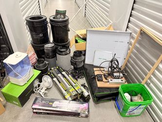 2 grow tent setups with deep water culture hydroponic bucket system