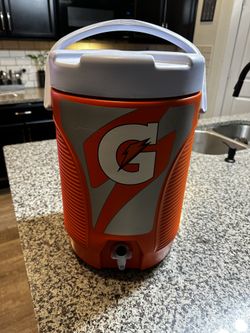 3 Gallon Gatorade Cooler