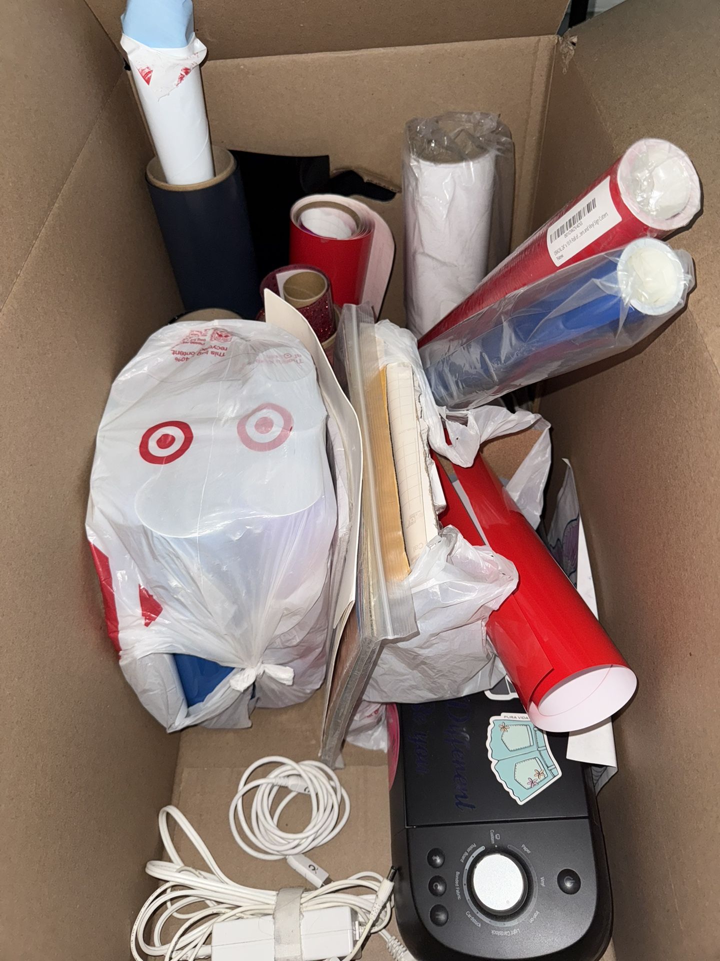 Custom T-shirts Vinyls + Cricut Explore