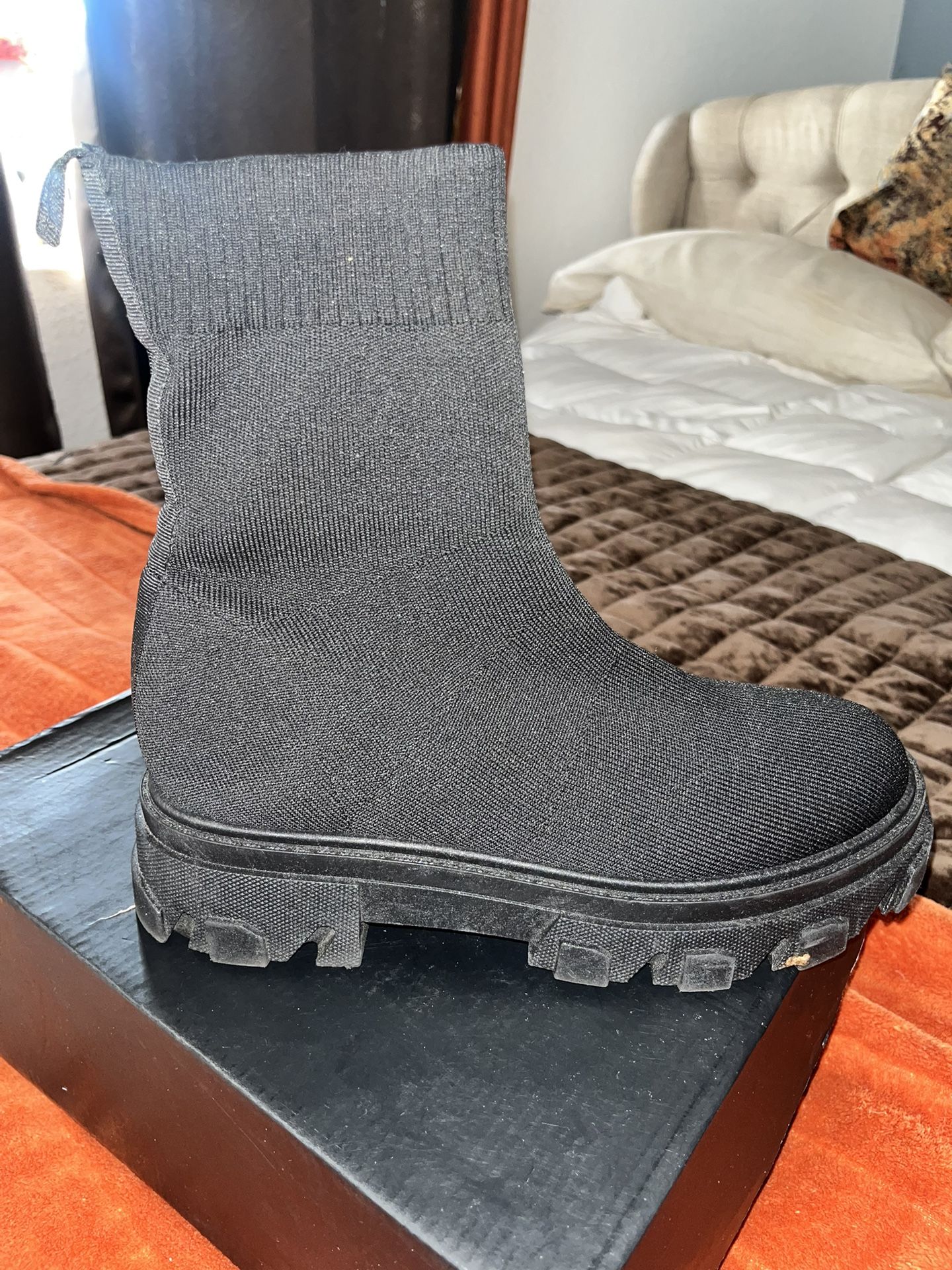 Everyday Stylish Boots From Amazon Size 9