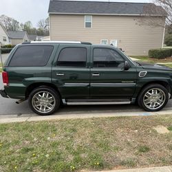 2004 Cadillac Escalade