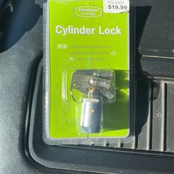 Cylinder Lock (storage)