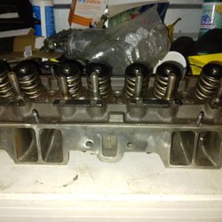 Chevy Cylinder Heads Camel humps 262