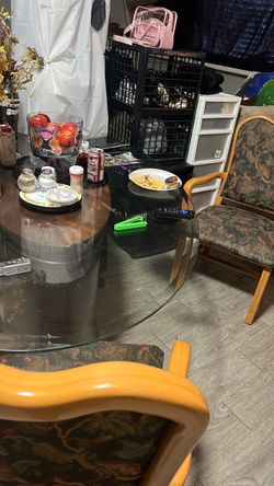 Dining room table