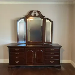 Vintage Thomasville dresser