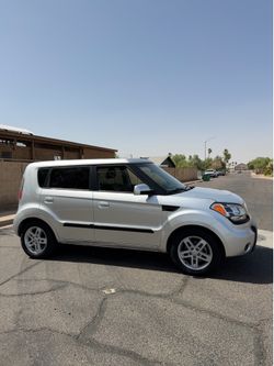 Kia soul + wagon 2010