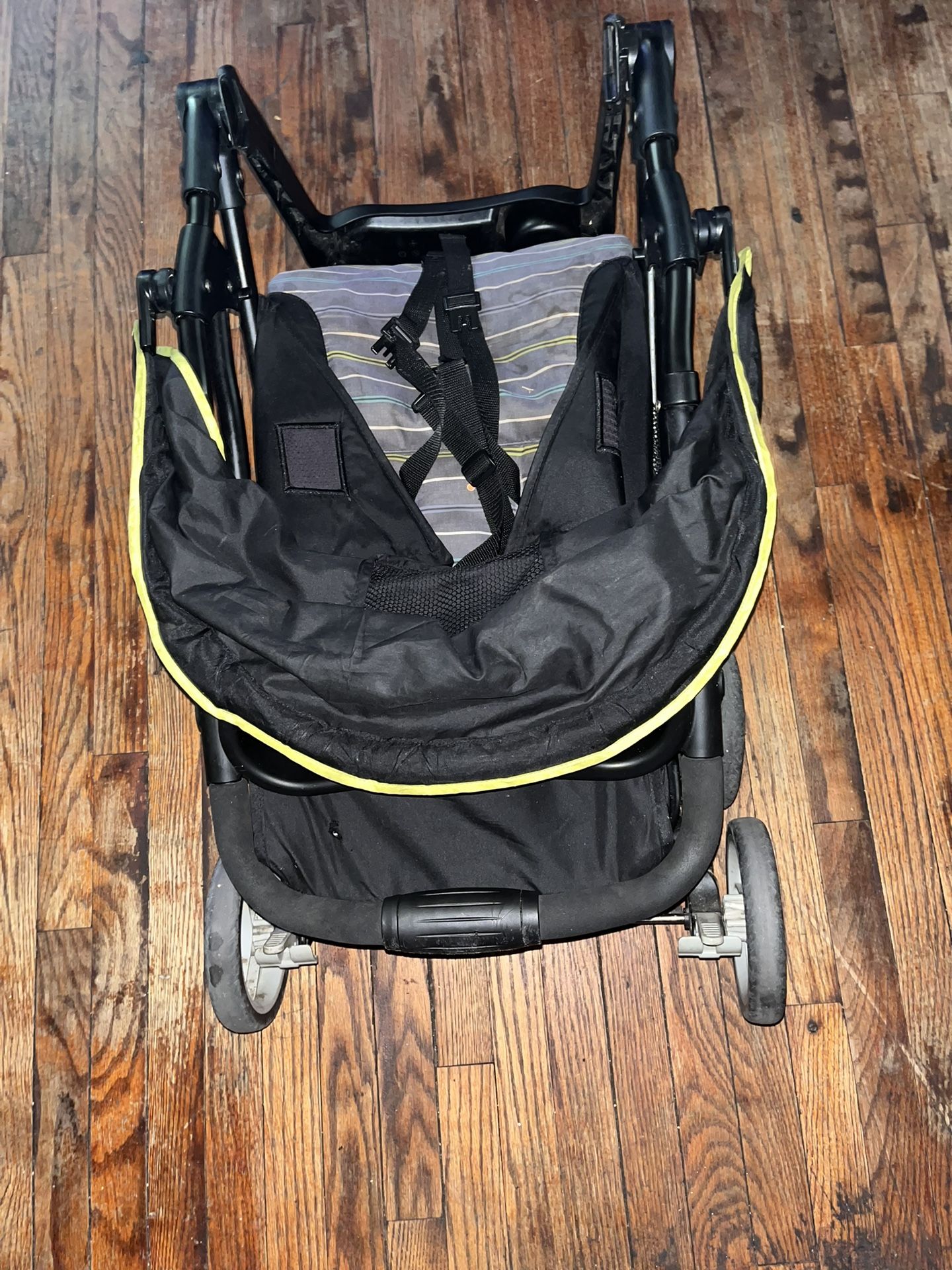 Graco SnugRide30 Travel System