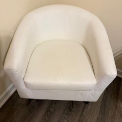 2 Beautiful Couches  – Must Go! 