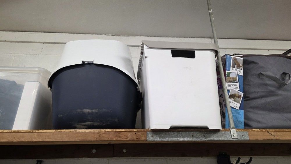 2 XL Litter Boxes