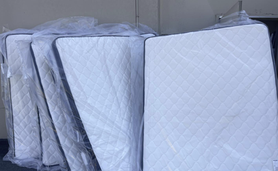 Full size mattress