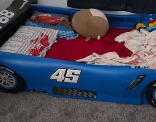 Race car bed